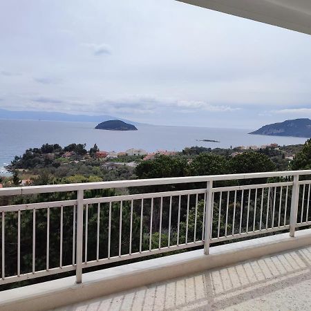 Thea Court Clio & Erato Apartments Palaiontsiflikion Exterior foto
