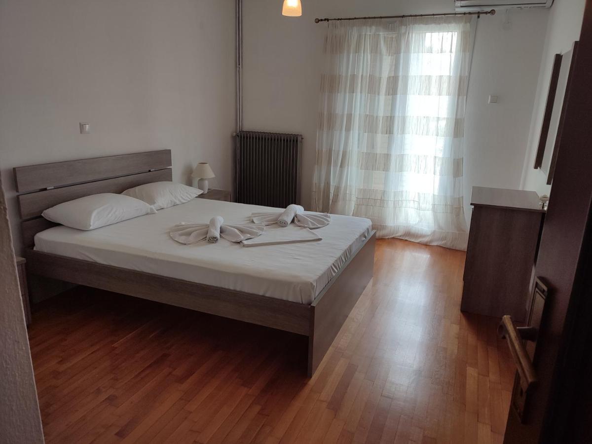 Thea Court Clio & Erato Apartments Palaiontsiflikion Exterior foto