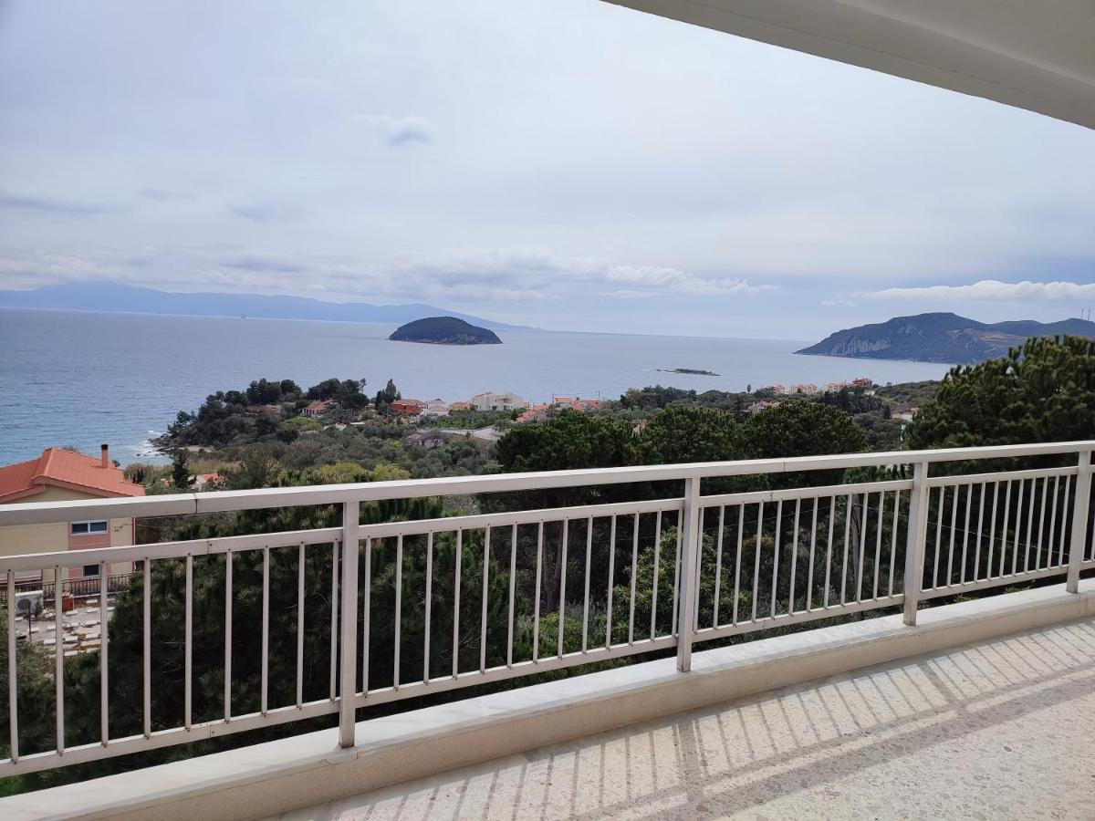 Thea Court Clio & Erato Apartments Palaiontsiflikion Exterior foto